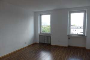 Helle 3-Zimmer-Wohnung  im 4. OG mit Dachterrasse – Die vollständige Adresse der Immobilie erhältst du vom Anbieter., 47798 Cracau, Krefeld – Vorschaubild 2