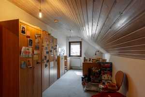 Ein Zweifamilienwohnhaus mit Viel Platz. Viel Aussicht. Viel Zuhause. – Schwäbisch Hall (Kreis) – Vorschaubild 19