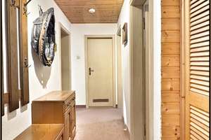Zeitloser Klassiker mit Modernisierungspotenzial: Lichtdurchflutetes Apartment mit Loggia – Die vollständige Adresse der Immobilie erhältst du vom Anbieter., 81475 Fürstenried-West, München – Vorschaubild 3