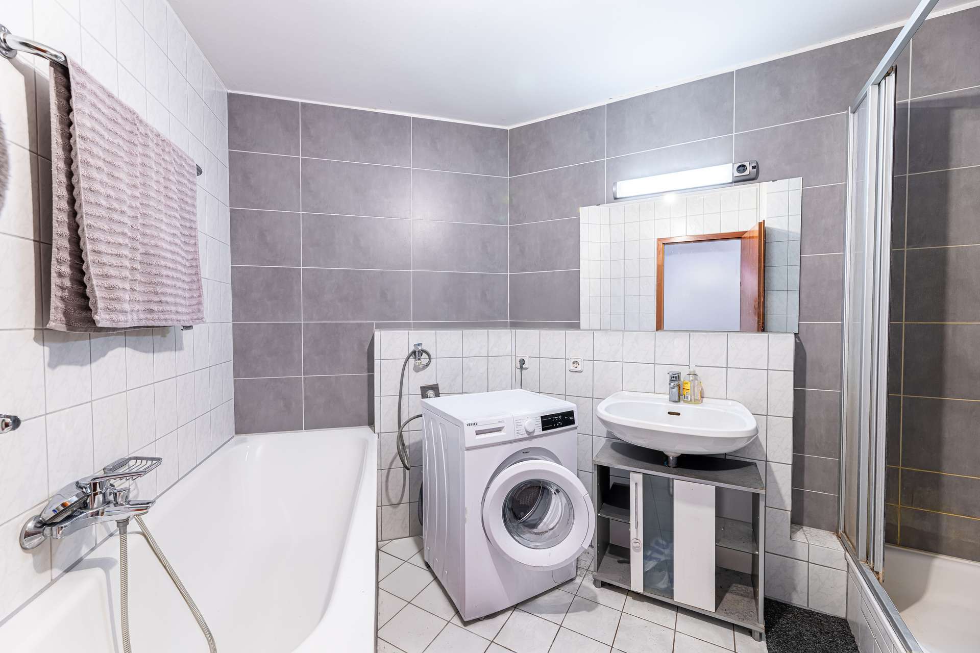 Immobilie in Ammerndorf - HEGERICH: Maisonette mit Charakter: Platz, Licht & Lifestyle in Ammerndorf - Bild 0