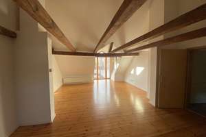 Außergewöhnliche Dachgeschosswohnung mit Galerie, Balkon und Balkencharme – Die vollständige Adresse der Immobilie erhältst du vom Anbieter., 14467 Nördliche Innenstadt, Potsdam – Vorschaubild 4