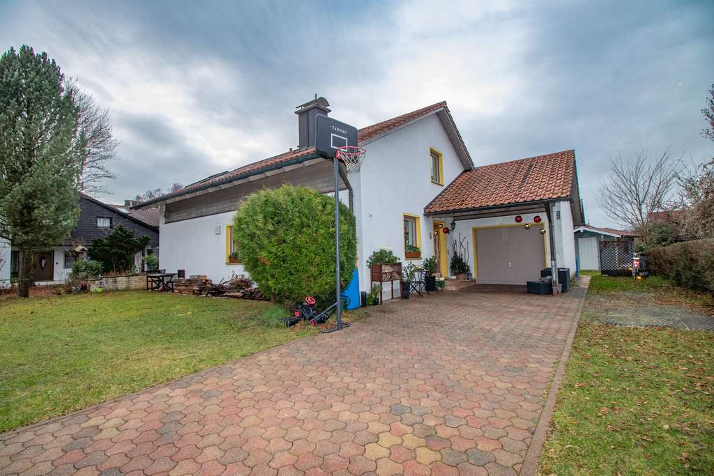 Immobilie in Saaldorf-Surheim - Einfamilienhaus in Surheim! - Bild 0