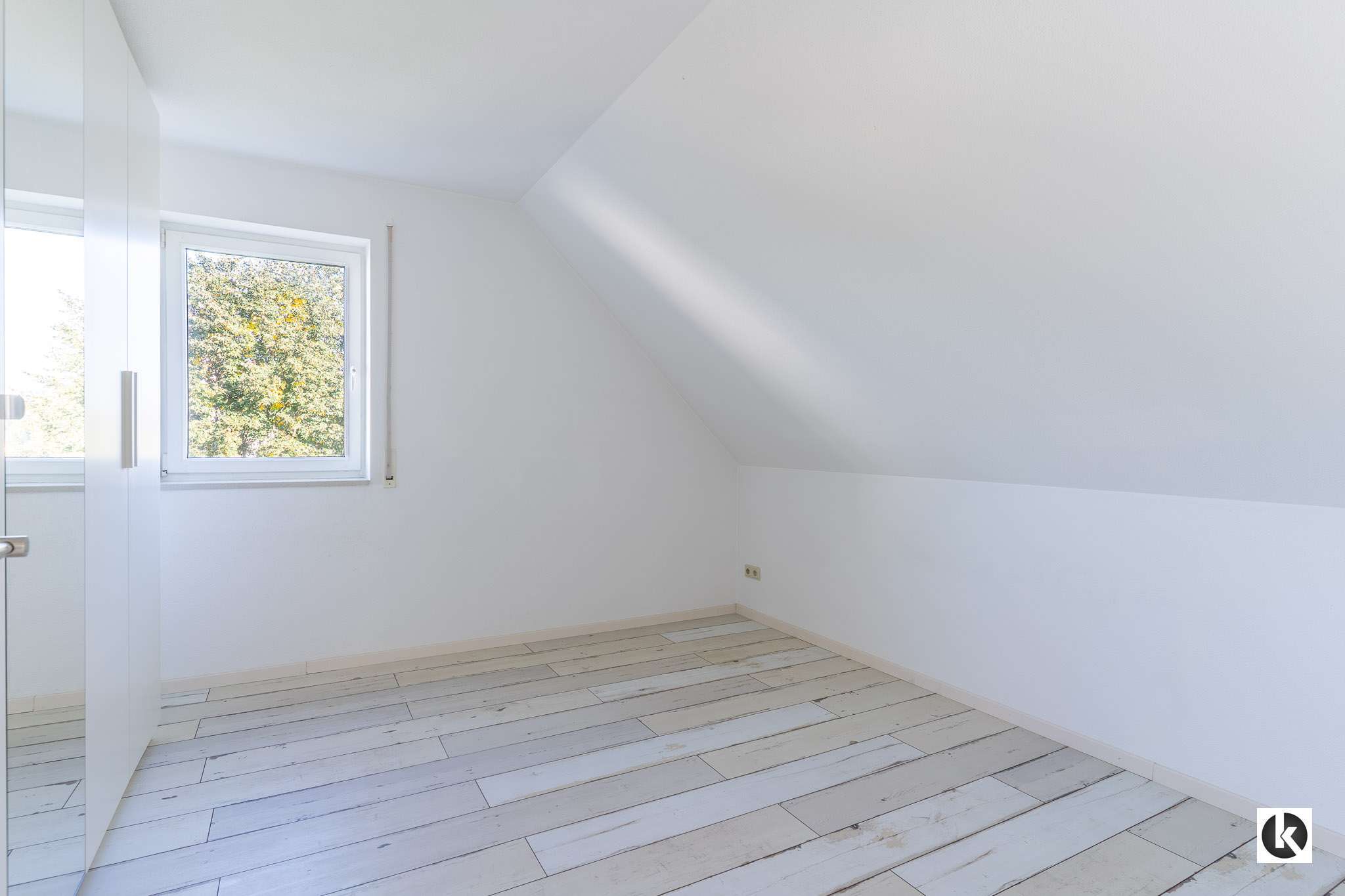 Immobilie in Königsmoos - Besonderes Wohnen über zwei Ebenen – gepflegte Maisonette mit Wohlfühlatmosphäre - Bild 4