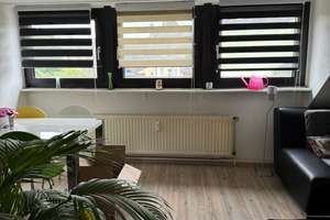 Freundliche 3-Zimmer-Wohnung in Krefeld – Eichental 3, 47798 Stadtmitte, Krefeld – Vorschaubild 2