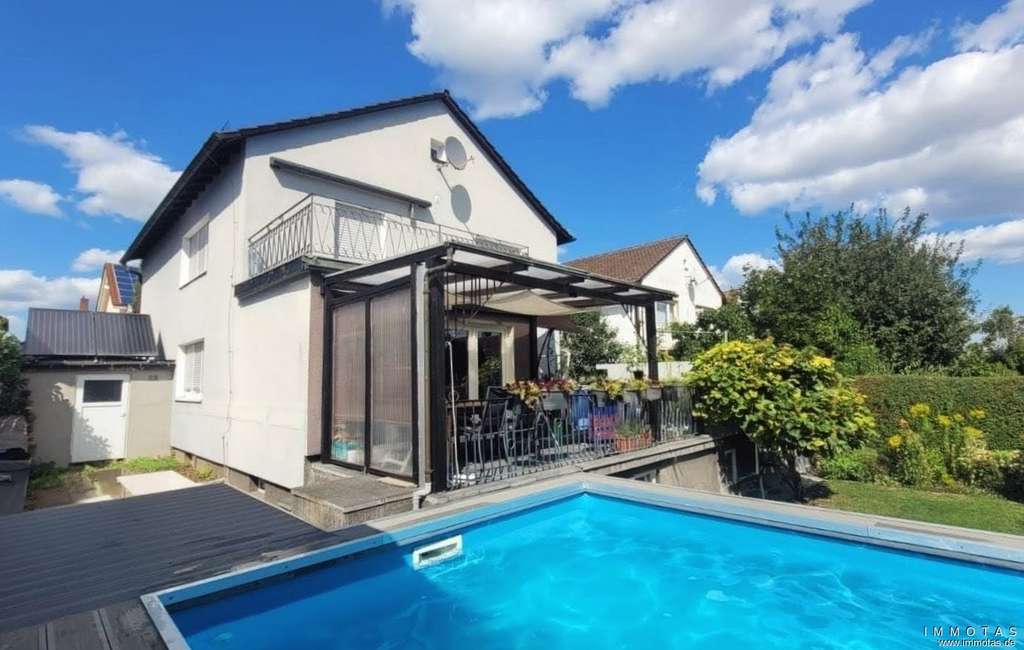 Immobilie in Dirmstein - Vielseitiges Zweifamilienhaus mit viel Platz für die ganze Familie, auch mit mehreren Generationen - Bild 0