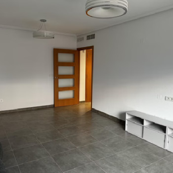 !CDATAParkett Neubau 2019 im Zentrum von Beniel 3 Zimmer 116m, Garage und Zentralheizung/Klimaanlage