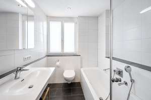 Wohnen, wo andere Urlaub machen - Modernes Reihenmittelhaus mit Garage in Lindau-Oberreitnau – Die vollständige Adresse der Immobilie erhältst du vom Anbieter., 88131 Lindau (Bodensee) – Vorschaubild 12