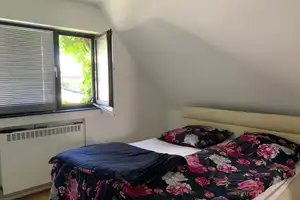 Ansprechende 3-Zimmer-Wohnung mit Balkon in Krefeld – Krefeld – Vorschaubild 5