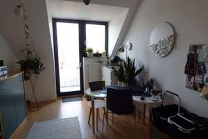 Tolle 3- Raum- DG- Wohnung mit Balkon – Leonhardtstraße 40, 9112 Kaßberg, Chemnitz – Vorschaubild 3