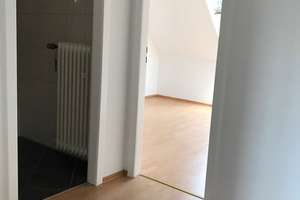 Gemütliches Dachgeschoß-Appartment im Herzen von Essen-Rüttenscheid – Die vollständige Adresse der Immobilie erhältst du vom Anbieter., 45130 Rüttenscheid, Essen – Vorschaubild 3