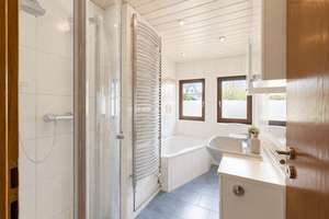 Großzügiges Zweifamilienhaus mit Garten und Pool in Katzwang – Die vollständige Adresse der Immobilie erhältst du vom Anbieter., 90455 Katzwang, Reichelsdorf Ost, Reichelsdorfer Keller, Nürnberg – Vorschaubild 7