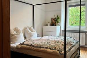 Stilvolle 2,5 Zimmer-Wohnung mit Balkon, EBK & Garage - möbliert, befristet (Option Übernahme) – Georgenstraße 140, 80797 Neuschwabing, München – Vorschaubild 11