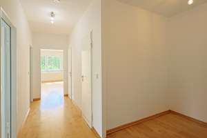 Großzügige Wohnung mit viel Licht und großem Balkon in ruhiger Lage – Die vollständige Adresse der Immobilie erhältst du vom Anbieter., 71032 Böblingen – Vorschaubild 5