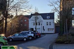 Gepflegtes Dreifamilienhaus in zentraler Lage – Die vollständige Adresse der Immobilie erhältst du vom Anbieter., 53501 Grafschaft – Vorschaubild 4