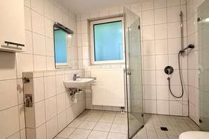 Barrierefreie 2,5-Zi.-Wohnung mit Aufzug, Loggia & Stellplatz – Wohnen ab 60, sofort frei – Rohrackerstr. 168, 70329 Hedelfingen (Ortsteil), Stuttgart – Vorschaubild 12