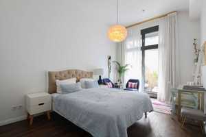 High-End! Stilvoll und Bezugsfrei: 3-Zi.-Etagenwohnung mit Balkon in urbaner Kiezlage – Berlin – Vorschaubild 18