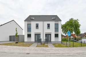 Neubaudoppelhaushälfte mit Terrasse, Garten und Garage im schönen Beerenbruchviertel – Miriam-Sander-Str. 2, 44577 Recklinghausen (Kreis) – Vorschaubild 1
