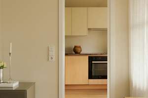 Renovierte 3-Zimmer-Wohnung mit Südbalkon, neuer Küche & 2 Bädern – Wiesbaden-Nordost (Nerotal-Lage) – Thomaestraße 6, 65193 Nordost, Wiesbaden – Vorschaubild 5
