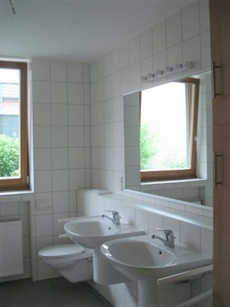 Immobilie in Westerburg - Ruhige, gepflegte Wohnanlage mit 4 Wohnungen in Westerburg - Bild 1