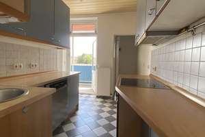 Sofortbezug! Helle 5-Zimmer-Altbauwohnung m. Balkon über den Dächern von Kiel zu kaufen. – Die vollständige Adresse der Immobilie erhältst du vom Anbieter., 24114 Südfriedhof, Kiel – Vorschaubild 14