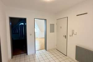 Gemütliche 3-Zimmer-DG-Wohnung mit 2 Balkonen & Keller in gefragter Wohnlage – Friedrich-Wilhelm-Straße 32, 52080 Eilendorf, Aachen – Vorschaubild 10