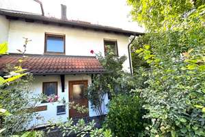 "GROSSZÜGIGES FAMILIENNEST - ZENTRAL GELEGEN" – Die vollständige Adresse der Immobilie erhältst du vom Anbieter., 85435 Erding – Vorschaubild 1