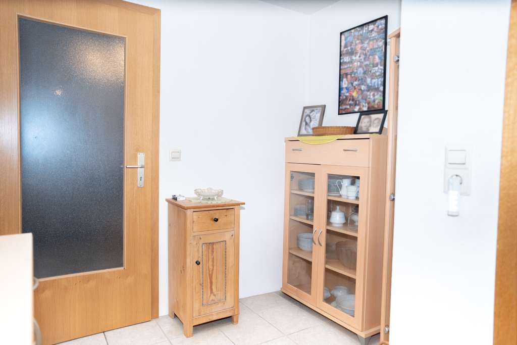 Immobilie in Lindenberg im Allgäu - Vermietete 2-Zimmer-Wohnung mit Balkon & Stellplatz – zentrumsnah - Bild 3