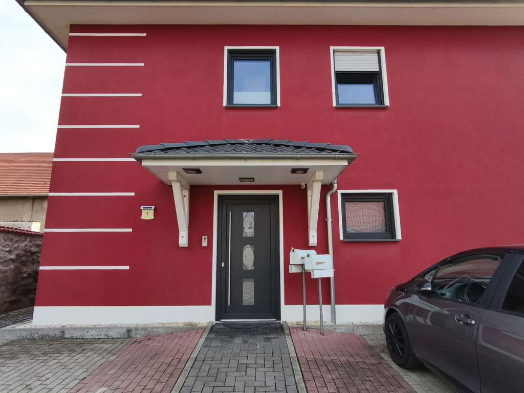 Immobilie in Döllstädt - Modernes Zweifamilienhaus (Baujahr 2014) mit Balkon und Terrasse – hochwertige Kapitalanlage oder id - Bild 3