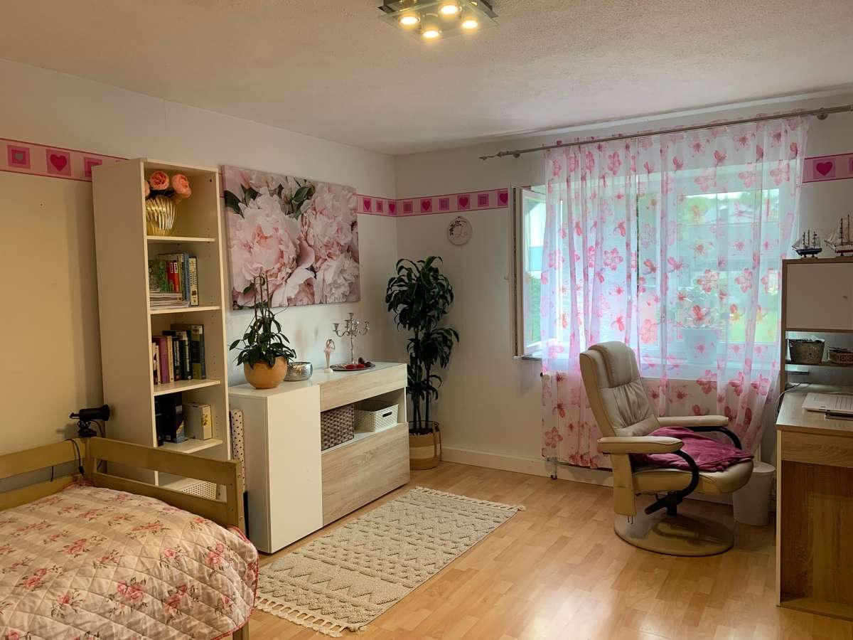 Immobilie in Asbach - HENNEF -Nähe-, Top freist. Einfam. Haus ca. 170 m² WNfl., mit evtl. Einliegerber., und 730 m² GrSt. - Bild 7