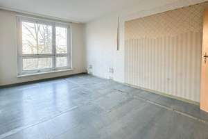 Bezugsfreie 3-Zimmer-Wohnung wartet auf Renovierung in Berlin Friedrichsfelde – Sewanstraße 207, 10319 Friedrichsfelde, Berlin – Vorschaubild 4