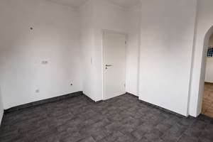 Gemütliche Doppelhaushälfte mit Garten in Duisburg-Rheinhausen – Schwarzenberger Straße 27, 47226 Hochemmerich, Duisburg – Vorschaubild 4