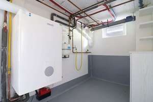 Delmenhorst / Neuwertige Doppelhaushälfte mit Garage in ruhiger Lage – Die vollständige Adresse der Immobilie erhältst du vom Anbieter., 27755 Düsternort, Delmenhorst – Vorschaubild 16