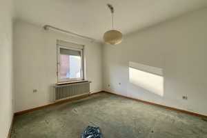 Sanierungsbedürftiges 2 bis 3 Fam.-Haus am Schmölderpark * Top-Lage * schöner Garten * sofort frei * – Mönchengladbach – Vorschaubild 8
