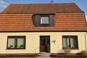 Großzügiges Einfamilienhaus mit Nebengebäude und liebevoll angelegtem Garten zu verkaufen – Die vollständige Adresse der Immobilie erhältst du vom Anbieter., 28870 Ottersberg – Vorschaubild 2