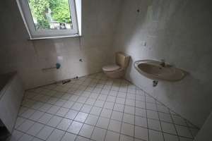 4-Zimmer-Wohnung charmanter Altbau – Carnaperstr. 79, 42283 Barmen, Wuppertal – Vorschaubild 8