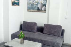 Voll Möblierte Drei-Zimmer-Wohnung mit Terrasse  in Düsseldorf Friedrichstadt – Die vollständige Adresse der Immobilie erhältst du vom Anbieter., 40215 Friedrichstadt, Düsseldorf – Vorschaubild 2