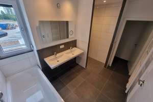 Available immediately, Modern terraced house (low-energy home), large garden, 2 miles to "The Clay" – Zur Schleifmühle 113, 65205 Erbenheim, Wiesbaden – Vorschaubild 7