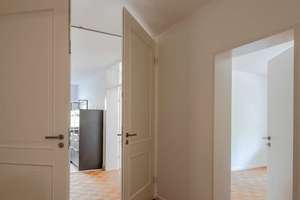 3-Zimmer ETW mit großem Balkon ins Grüne am Romanplatz, zwischen Schlosspark und Hirschgarten – Die vollständige Adresse der Immobilie erhältst du vom Anbieter., 80639 Nymphenburg, München – Vorschaubild 14