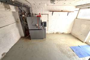 FAMILIENHAUS MIT 5 ZIMMERN, KÜCHE MIT GROßER VORRATSKAMMER, KLEINER GARTEN UND TERRASSE... – Die vollständige Adresse der Immobilie erhältst du vom Anbieter., 76228 Grünwettersbach, Karlsruhe – Vorschaubild 31