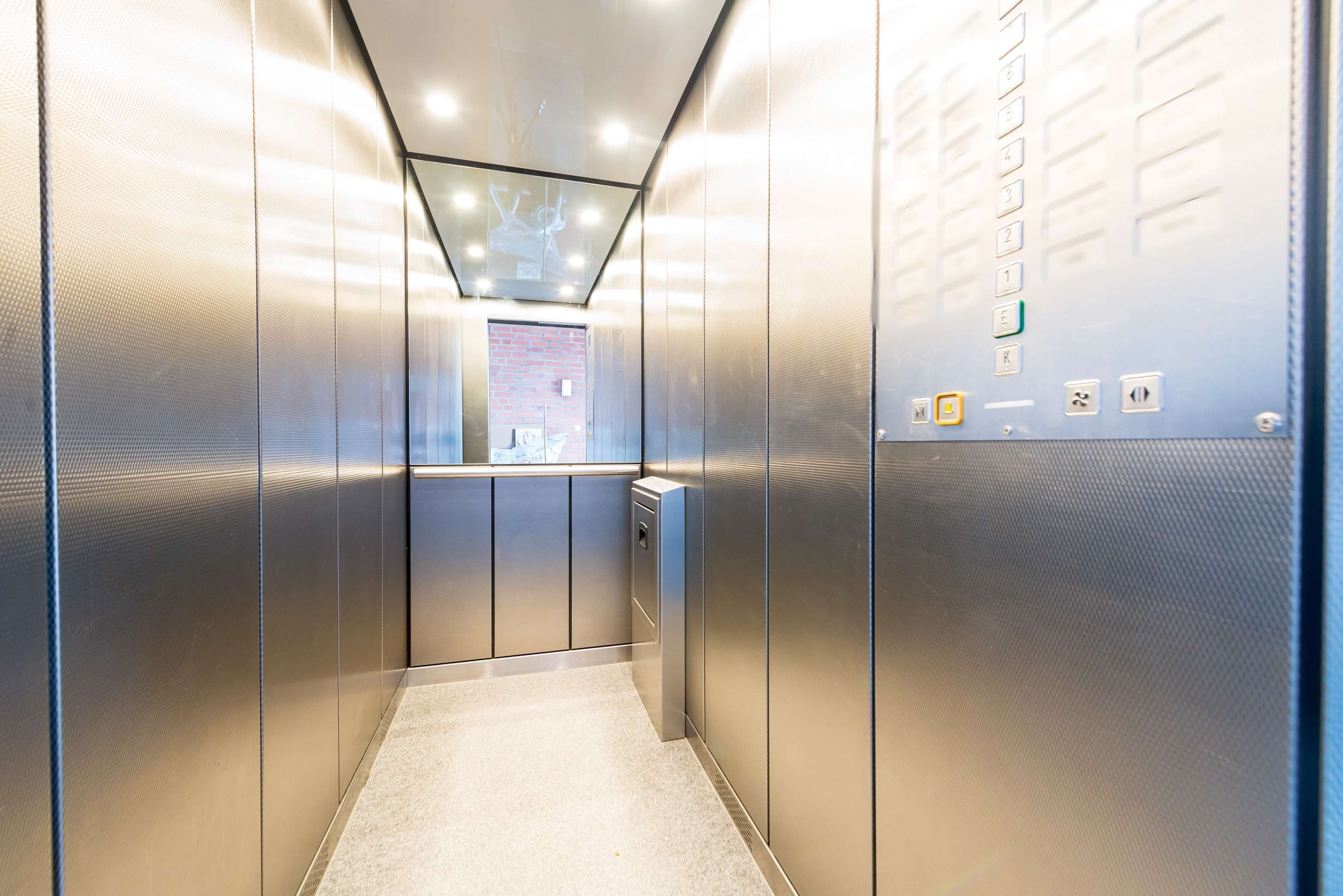 Frankfurt-Niederursel: Stadtwohnung mit Ausblick und perfekter Infrastruktur, Frankfurt am Main – Bild 4