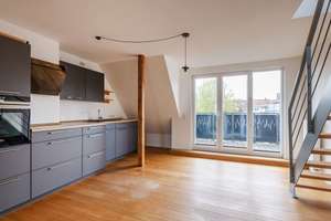 Wohnen mit Charakter: Altbau-Maisonette, offene Küche & SW-Balkon im Dachgeschoss – 48147 Kreuz, Münster – Vorschaubild 2