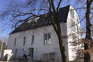 Schöne, helle 3Z-Wohnung mit Loggia im 2.OG in Bestlage - neuwertig - Nutzfläche 84m