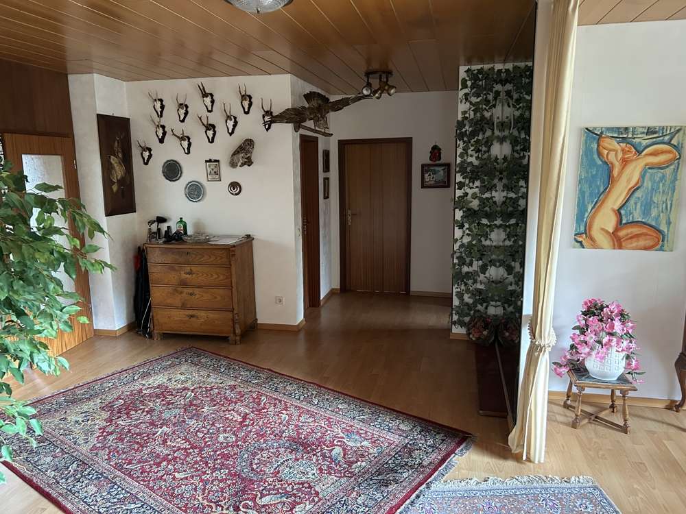 Immobilie in Dahlenburg - Wohnen oder Arbeiten ! Bungalow mit großem Grundstück und großer Lagerhalle mitten in Dahlenburg - Bild 4