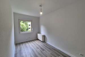 Zuhause ist: Gemütliche 3 Zimmer Wohnung in Essen! – Eickenscheidter Fuhr 127, 45139 Südostviertel, Essen – Vorschaubild 3