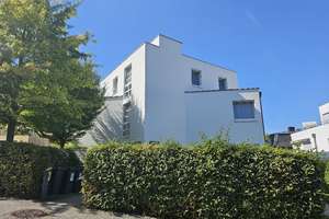 Apart und Edel, 3 Zi.-Mietwohnung, neuwertig, Wiesbaden-City-Ost!
