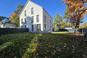 Viel Platz für den Alltag in diesem modernen Doppelhaus in Berlin Lichtenrade – Die vollständige Adresse der Immobilie erhältst du vom Anbieter., 12307 Lichtenrade, Berlin – Vorschaubild 5