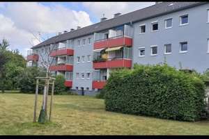 Möblierte 3-Zimmer-Wohnung mit Balkon & Parkplatz