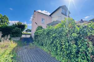 Seltene Gelegenheit in Bonn-Beuel Limperich: Großzügiges Bestandshaus mit bebaubarem Gru