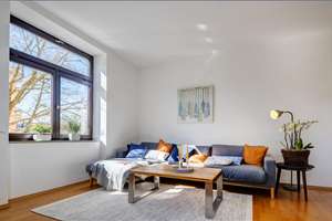 Möbliert: Lichtdurchflutete Altbauwohnung in gefragter Lage – Die vollständige Adresse der Immobilie erhältst du vom Anbieter., 81675 Haidhausen Nord, München – Vorschaubild 2