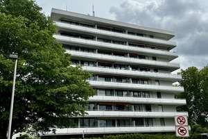 Wohnen mit Charakter: Gepflegtes Penthouse in Wiesbaden-Biebrich – Am Hohen Stein 20, 65203 Biebrich, Wiesbaden – Vorschaubild 4